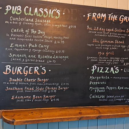 ברידפורט The Three Horseshoes Inn מראה חיצוני תמונה