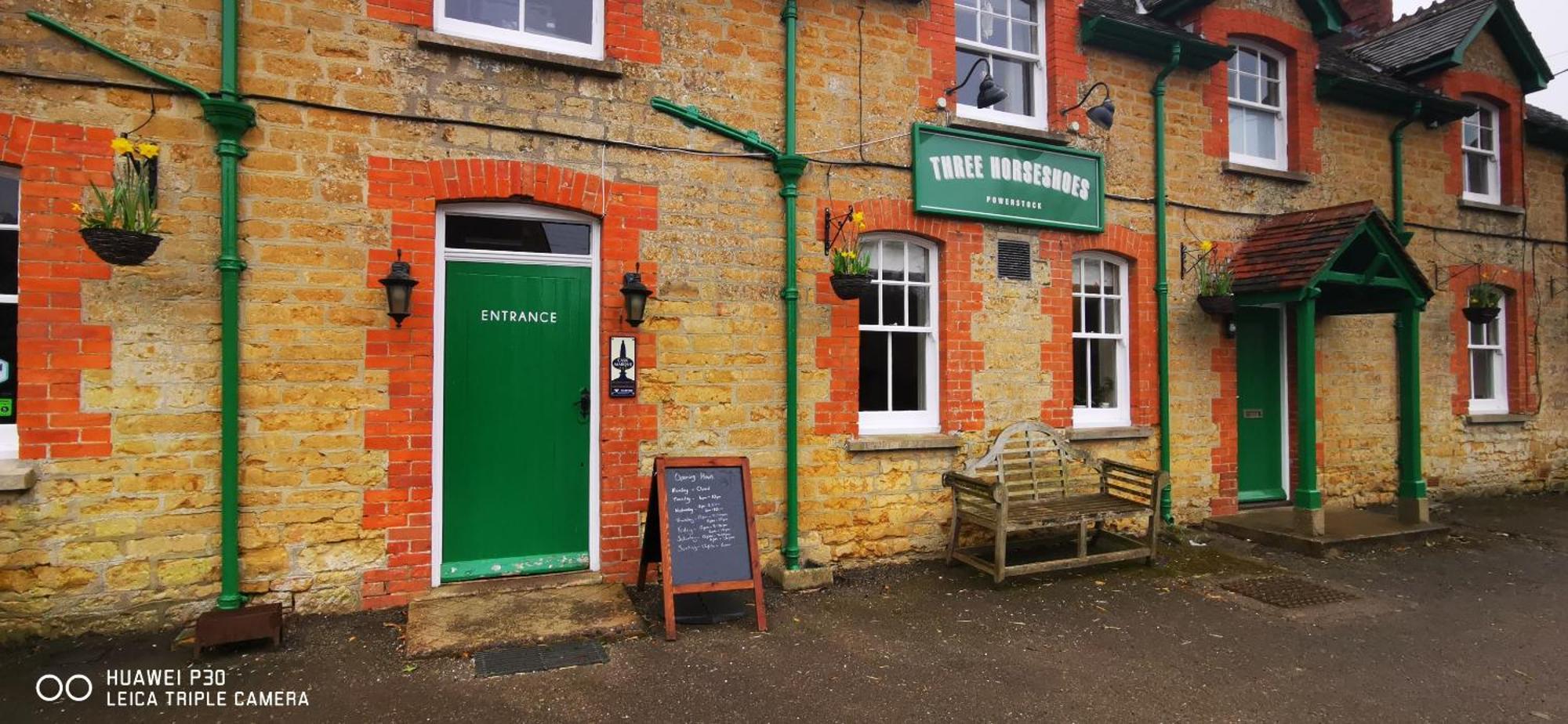 ברידפורט The Three Horseshoes Inn מראה חיצוני תמונה