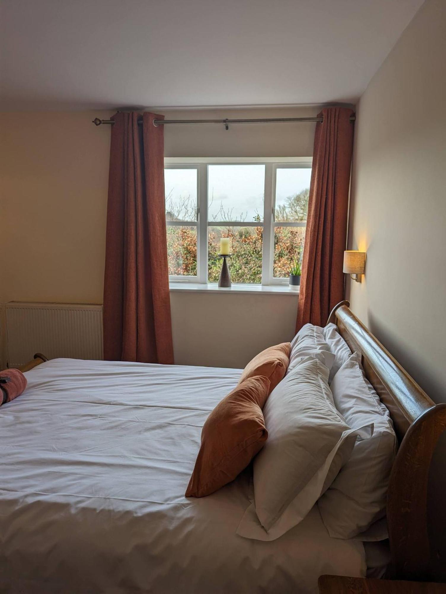 ברידפורט The Three Horseshoes Inn מראה חיצוני תמונה