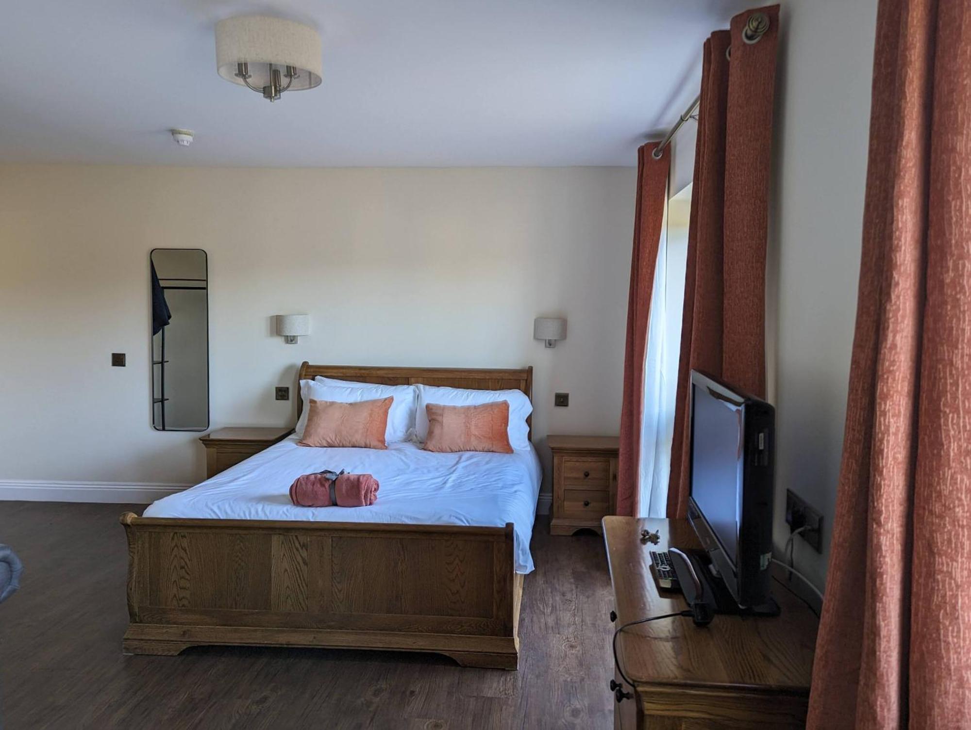 ברידפורט The Three Horseshoes Inn מראה חיצוני תמונה